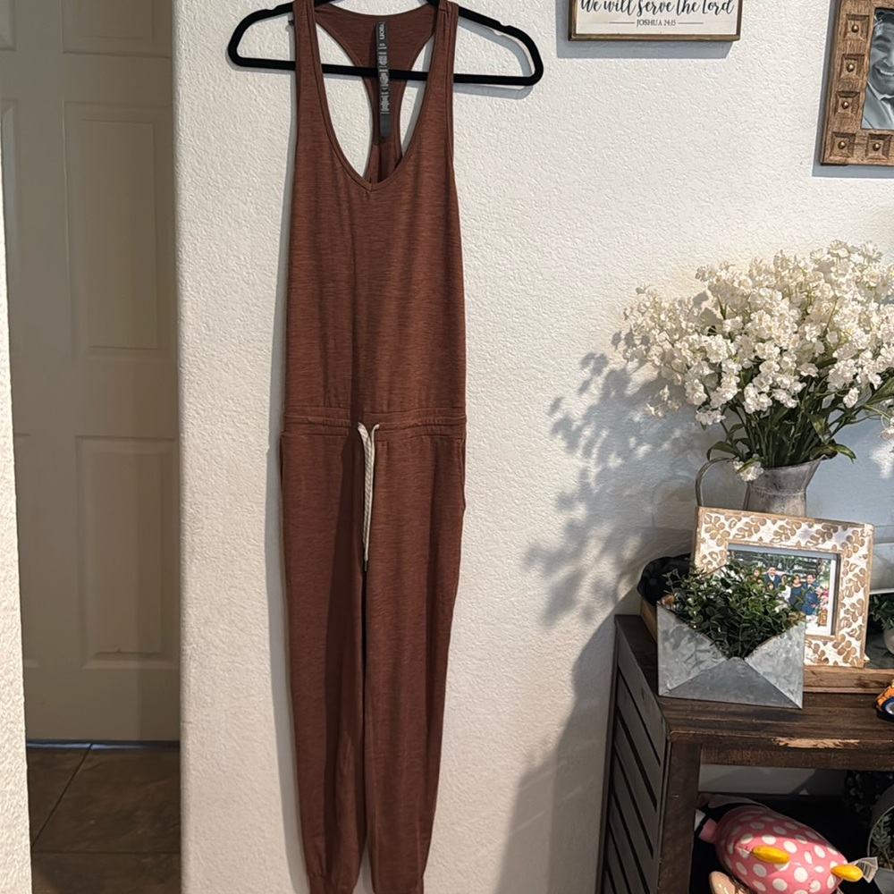 Vuori Lux Jumpsuit size. xs